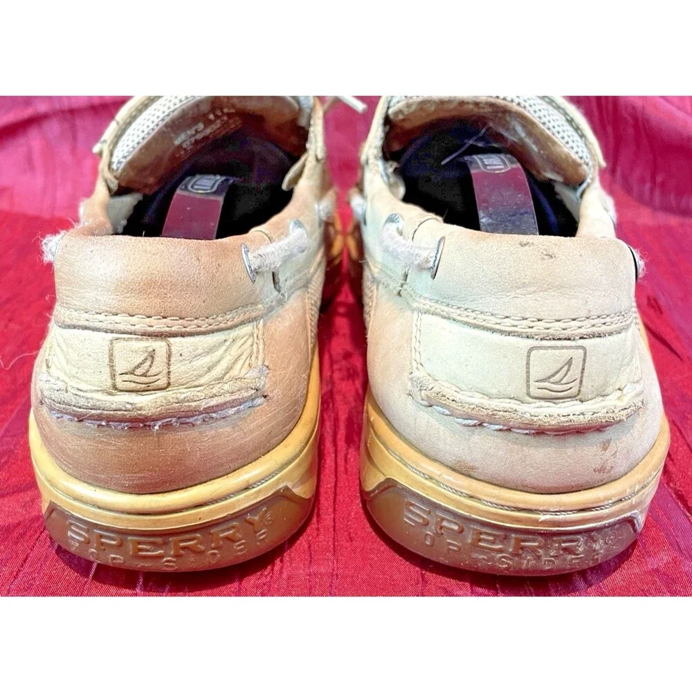 Sperry mens top